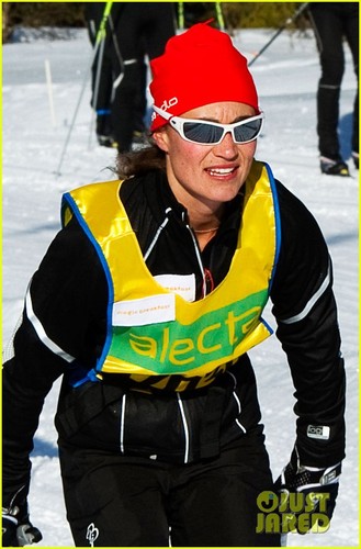  Pippa Middleton Completes Ski Marathon in Sweden