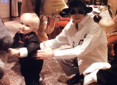  Prince Jackson and his daddy Michael Jackson<3