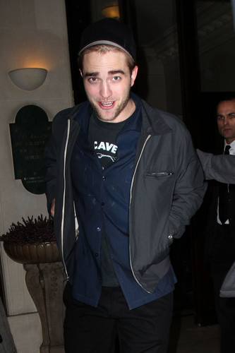  Robert Pattinson in Paris (March 3)