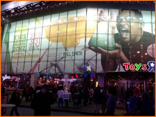  Will Smith on a Billboard at New York