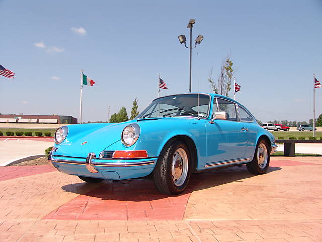 1970 pastel blue Porsche 911