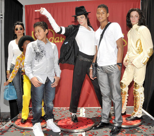  Jermaine Jackson, Halima, Jaafar and Jermajesty unveiled the MJ Experience at Madame Tussauds