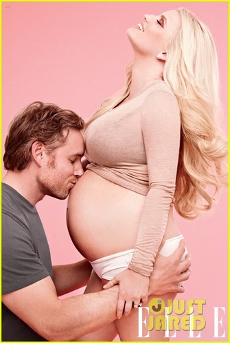  Jessica Simpson: Nude & Pregnant on 'Elle' Cover