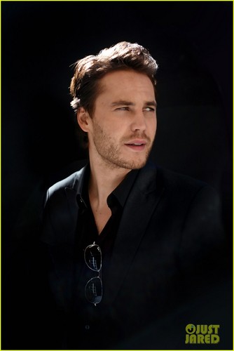  Taylor Kitsch: JustJared.com Exclusive Interview!