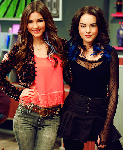  ★Victorious★