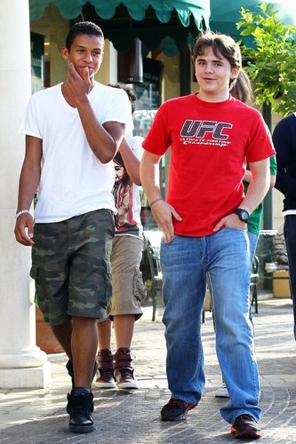  Jaafar Jackson and Prince Jackson at the Commons in Calabasas March 11th 2012