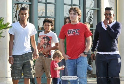 Jaafar, Jermajesty, Paris, Prince and Jermaine Jackson at the Commons in Calabasas March 11th 2012