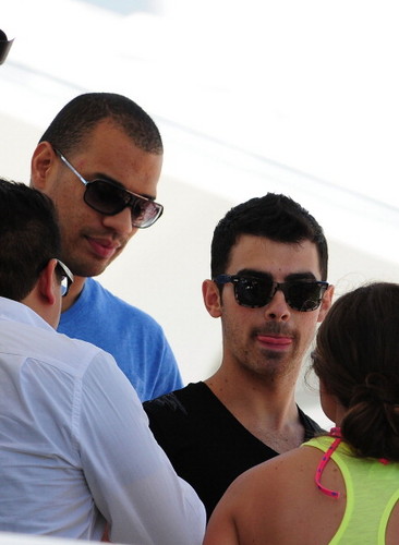  Joe Jonas 2012 Miami