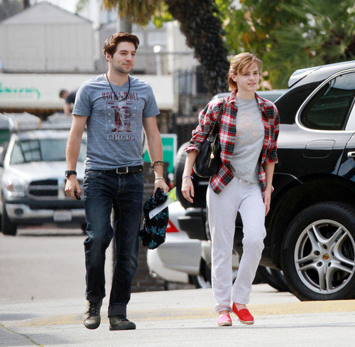  Out & About in LA - March 13, 2012 - HQ