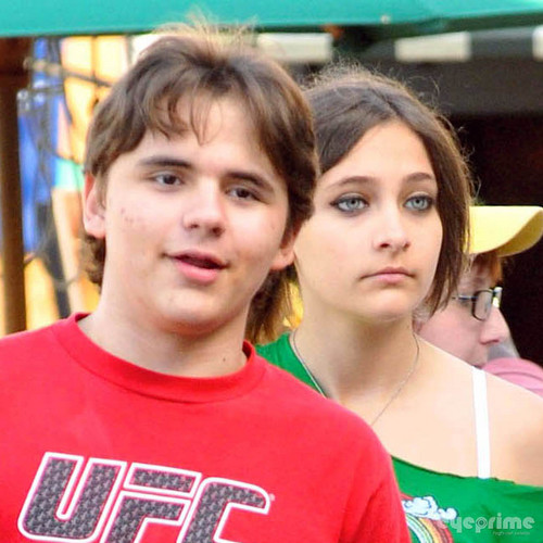  Prince Jackson and Paris Jackson at the Commons in Calabasas March 11th 2012