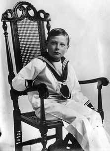  The Prince John (John Charles Francis; 12 July 1905 – 18 January 1919)