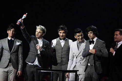  1D @ 2012 Brit Awards