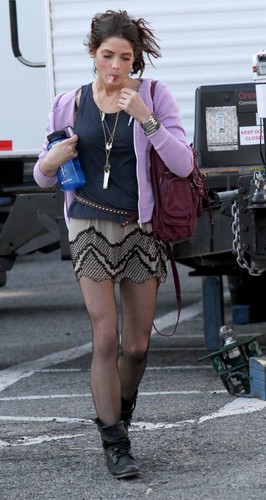 Ashley on set of 'Americana' - NYC, 19/03/12