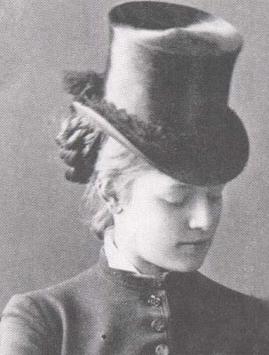  Baroness Marie Alexandrine von Vetsera (19 March 1871 – 30 January 1889