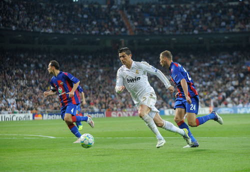  C. Ronaldo (Real Madrid - CSKA Moskva)