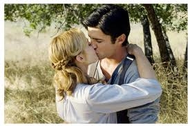  Clark & Ellen चुंबन