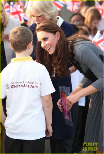  Duchess Kate Supports The Arts