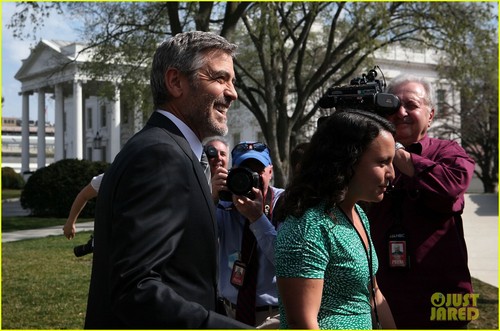  George Clooney: White House Visit