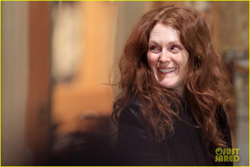  Julianne Moore: Back to NYC