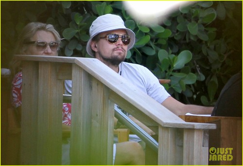  Leonardo DiCaprio: Miami With Mom Irmelin