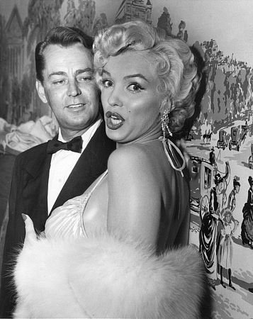  Marilyn Monroe & Alan Ladd