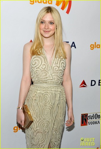 Dakota Fanning: 2012 GLAAD Awards