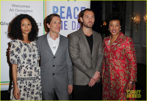  Jude Law & Thandie Newton: Reduce Domestic Violence!