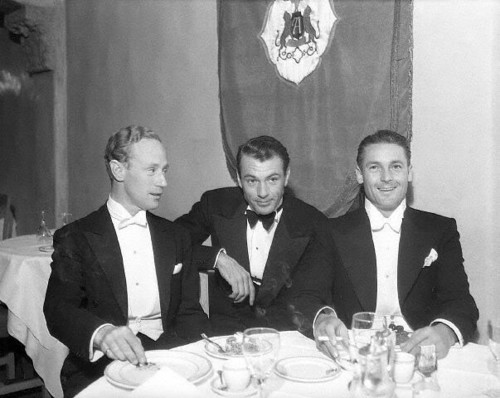 Leslie Howard, Gary Cooper & Charles Farrell 