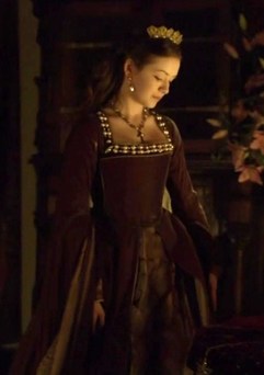  Mary Tudor Costumes