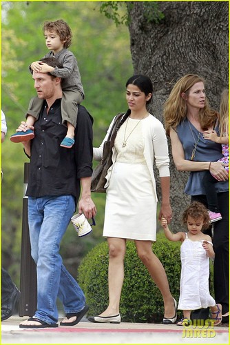  Matthew McConaughey: Sunday Family Time