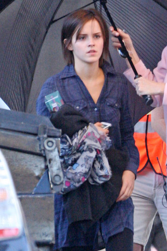  On the set of "The Bling Ring" - dia 3