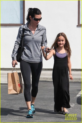 Courteney Cox & Coco: Mommy-Daughter Time in Malibu