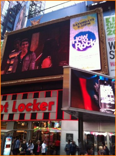  How to Rock Billboard in Times Square, New York City