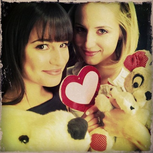  Lea & Dianna- Faberry poling for E! Online