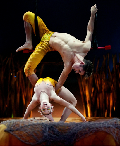 Cirque du Soleil: TOTEM trapeze duo