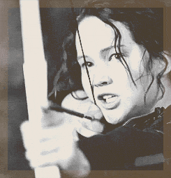  Katniss Everdeen gifs