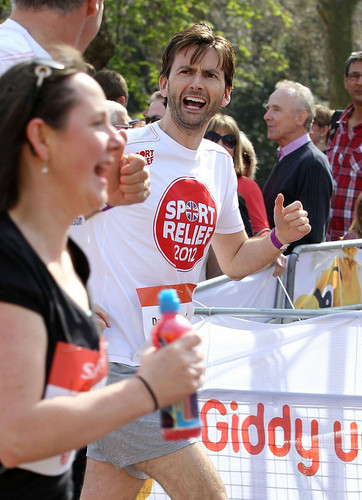  March 25, 2012 - Sport Relief Londres Mile 2012