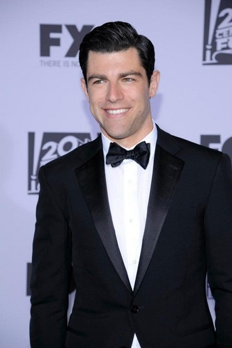  New Girl at the 狐狸 2012 GOLDEN GLOBE PARTY <3