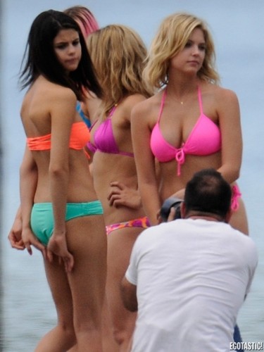  Spring Breakers candids from this morning