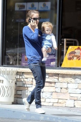  Walking, talking and carrying Aleph in LA (March 28th 2012)