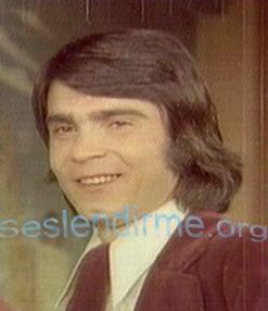  Alev Sezer, (d.23 april 1945, İstanbul - ö. 3 september 1997 , İstanbul)