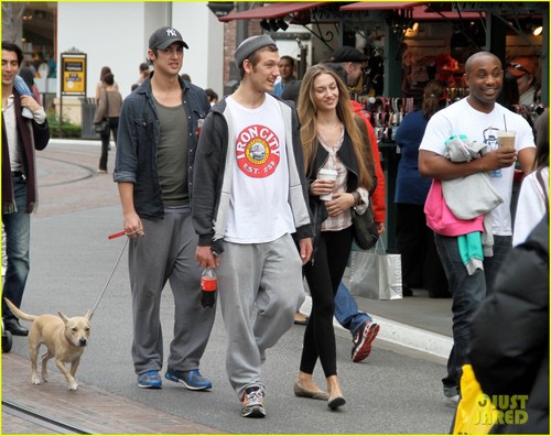  Alex Pettyfer: Shopping at The Grove