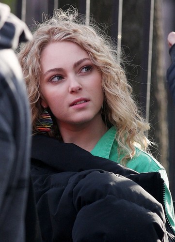  AnnaSophia - On set of 'The Carrie Diaries' - March 28th, 2012
