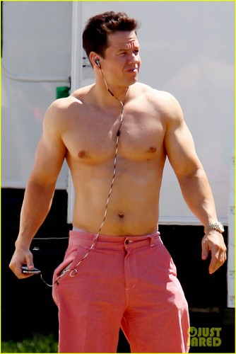 Mark Wahlberg: Shirtless For 'Pain & Gain'!