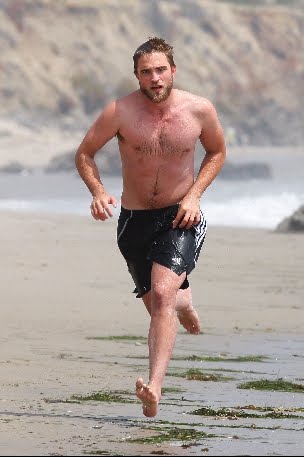  New Pictures of Rob in Malibu – March 30th