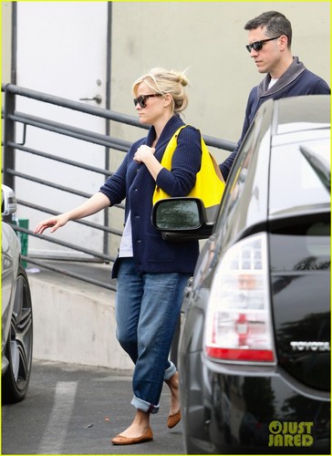  Reese Witherspoon & Jim Toth: Lunch tarikh