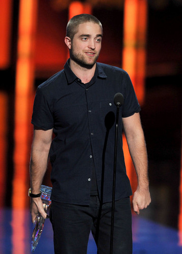  Robert At People's Choise Awards
