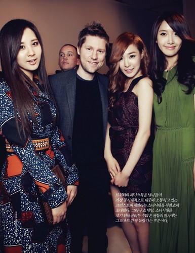  Tiffany Yoona & Seohyun for Bazaar magazine