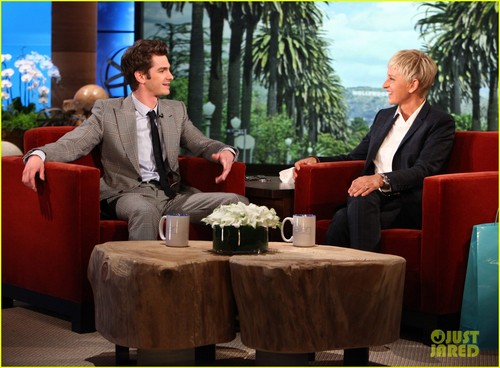  Andrew Garfield Goes Incognito On 'Ellen'