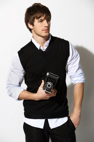  HOT!(the person anda don´t know is MATT LANTER!♥)